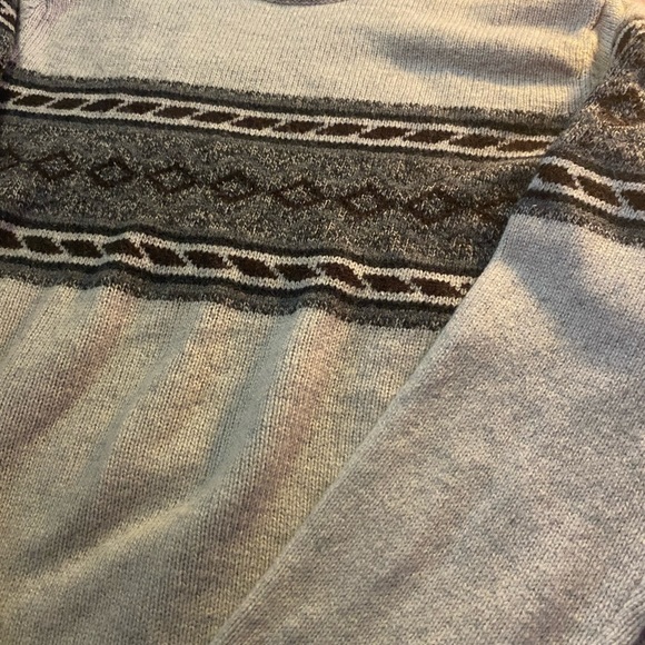 Eddie Bauer wool sweater - Picture 2 of 6